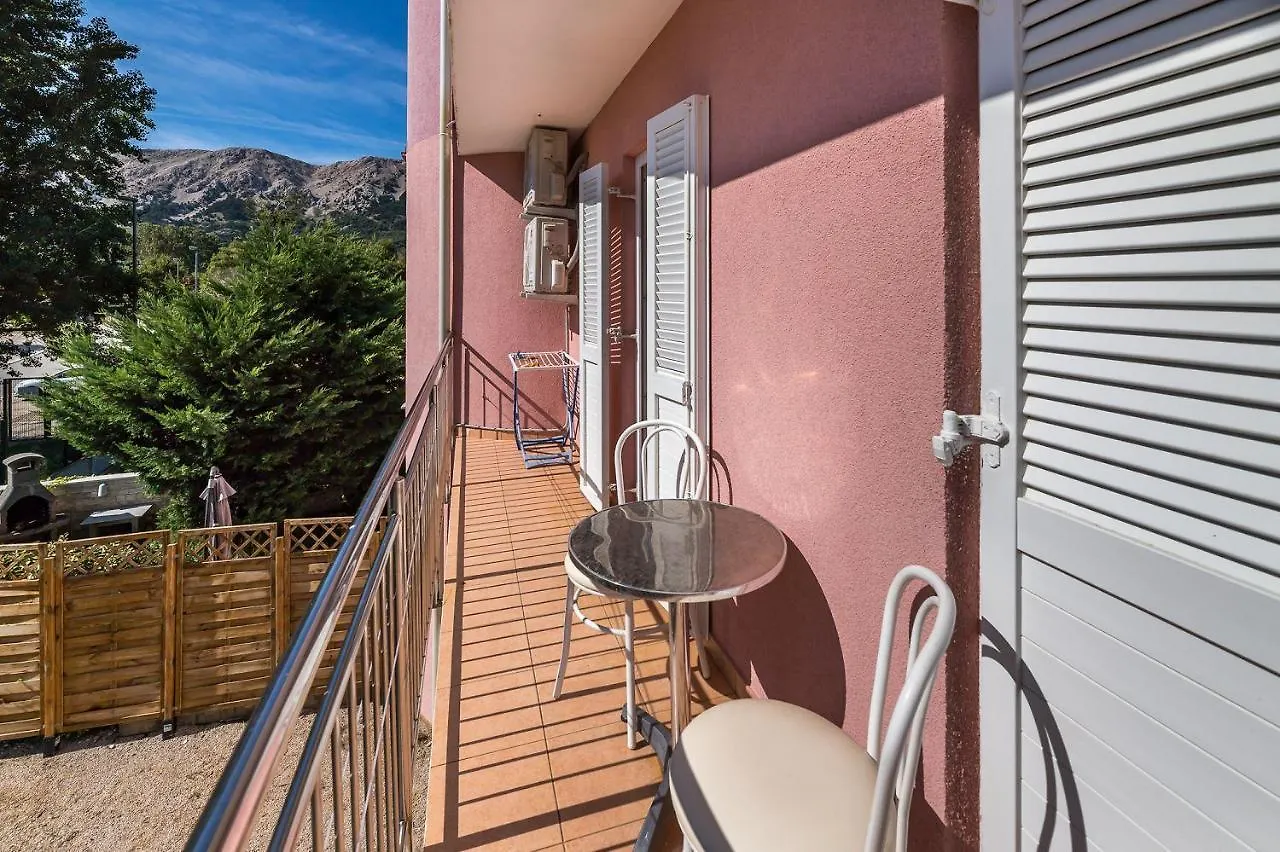 Apartment Nur 350 Meter Zum Strand Mit Klima, Wifi Baska  Croatia